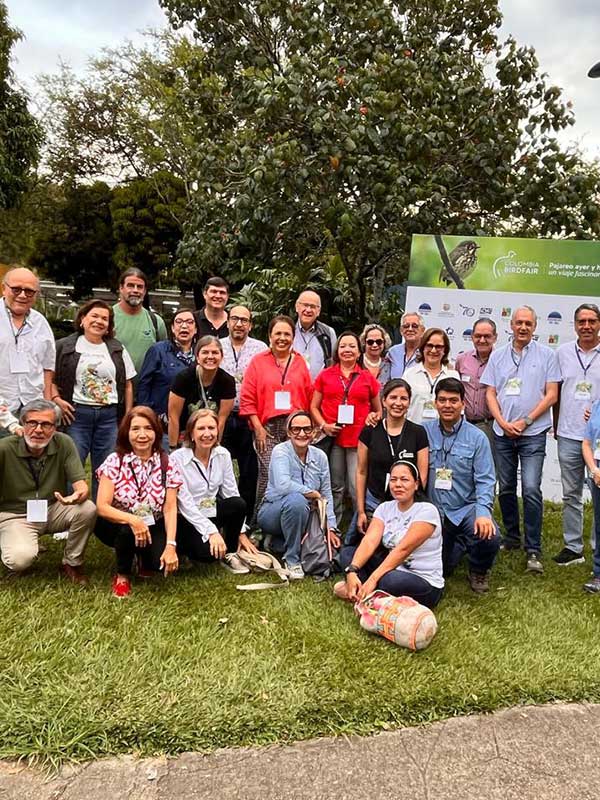 Foto-grupal-Colombia-birdfair <b>ENTRADA LIBRE</b></br> Ciclo de charlas gratuitas sobre aves, turismo y conservación - Image 1